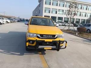Safe and Reliable Mining Material Truck Carrying 5 Person.