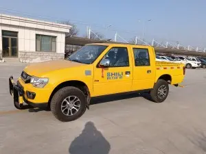 Safe and Reliable Mining Material Truck Carrying 5 Person.